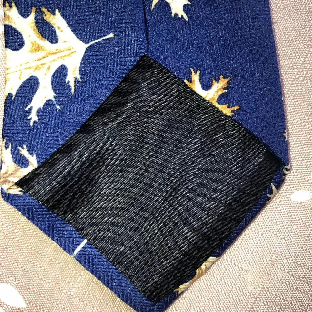 Reed St James Navy Blue Vintage Duck & Leaf Print Necktie